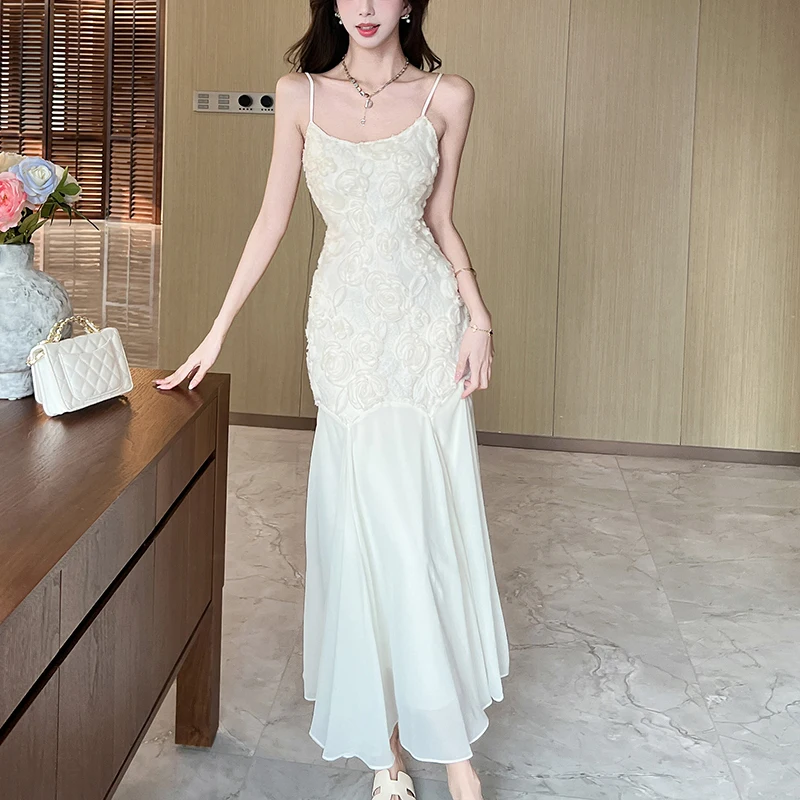 

Embroidered Three-dimensional Rose Halter Dress Luxury Elegant Dress Spaghetti Strap Sling Fishtail Dress