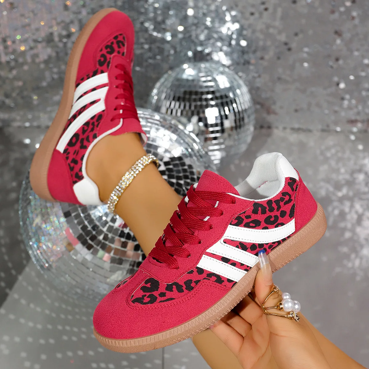 

New Women's Lightweight Breathable Shoes Stylish Lace-Up Casual Shoes with Closed Toe Design, Perfect for Casual Women's Shoes