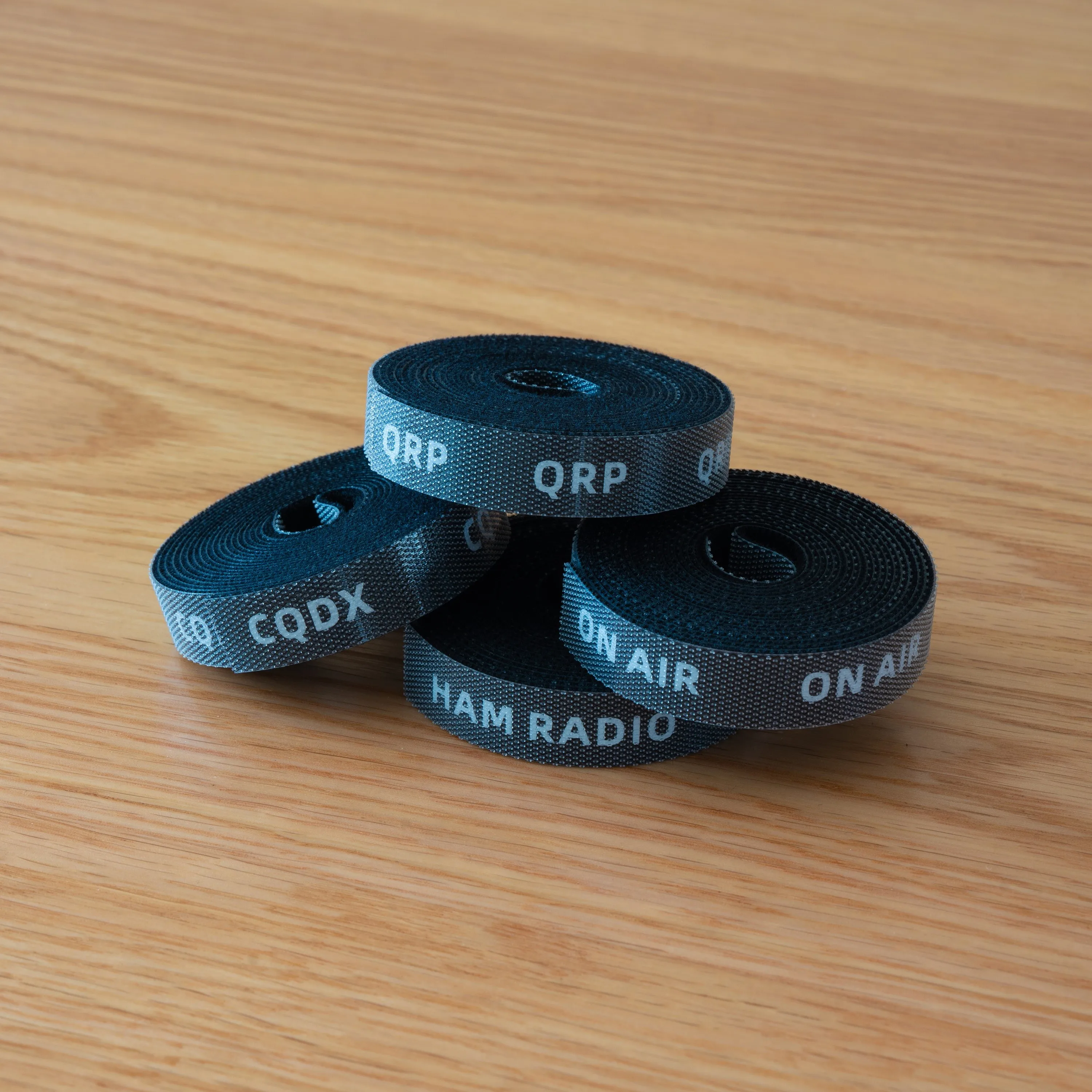 200cm Reusable Hook & Loop Cable Organizer Tape 12mm Nylon Fastening Strap for Wire Management