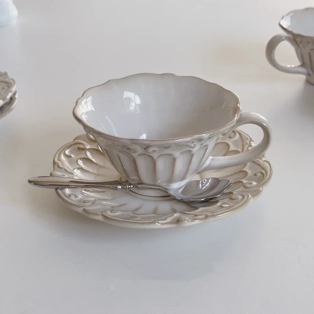 230ml Vintage Embossed Ceramic Tea Cup and Saucer Set Cream Baroque Relief Coffee Cup with Spoon Gift