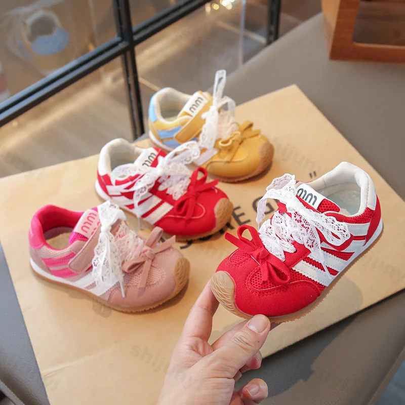 

Детская повседневная спортивная обувь, осень 2024, удобные дышащие нескользящие кроссовки для бега, кружевная детская повседневная обувь для мальчиков и девочек