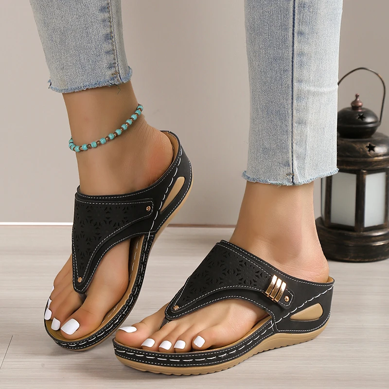 كبيرة الحجم صندل كاجوال المرأة الصيف جديد سميكة وحيد كليب تو جوفاء السيدات الشرائح الوجه يتخبط إسفين كعب بلون النعال #3