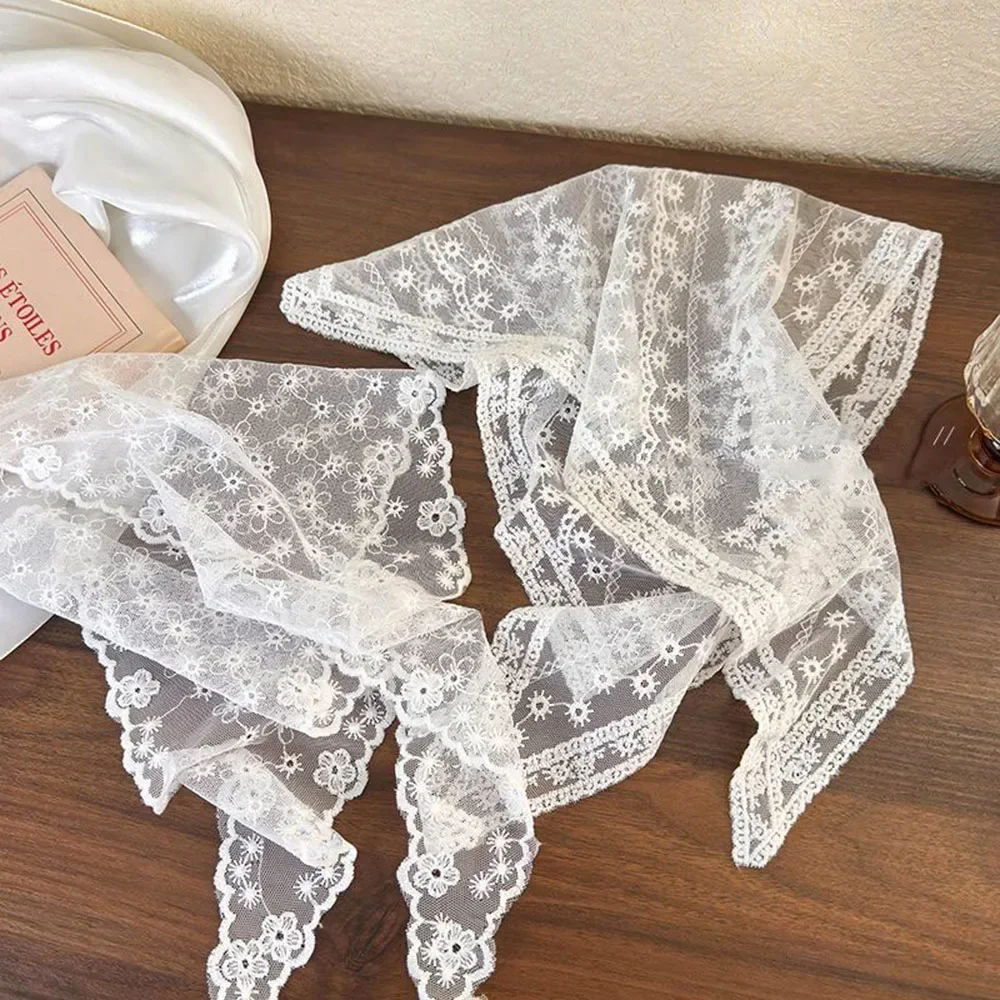 

Women's Vintage Floral Lace Scarf, Embroidered Triangle Head Wrap Bandana for Travel Photography & Hair Accessories
