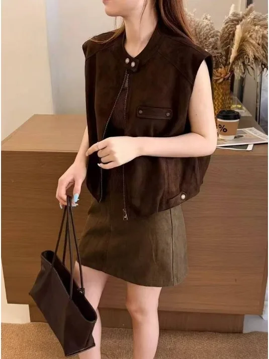 Fashionable Short Sleeveless Stand Collar Zipper Vest Versatile Outerwear Brand New 2026 Autumn Winter Women's Jacket