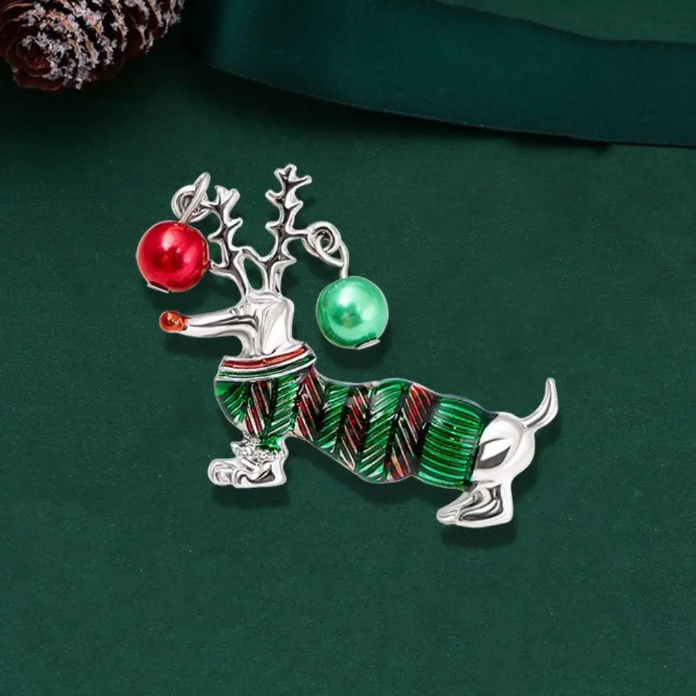 Santa Claus Merry Christmas Brooch Mistletoe Wreath Snowflake Christmas Elk Breastpin Christmas Tree Christmas Stocking