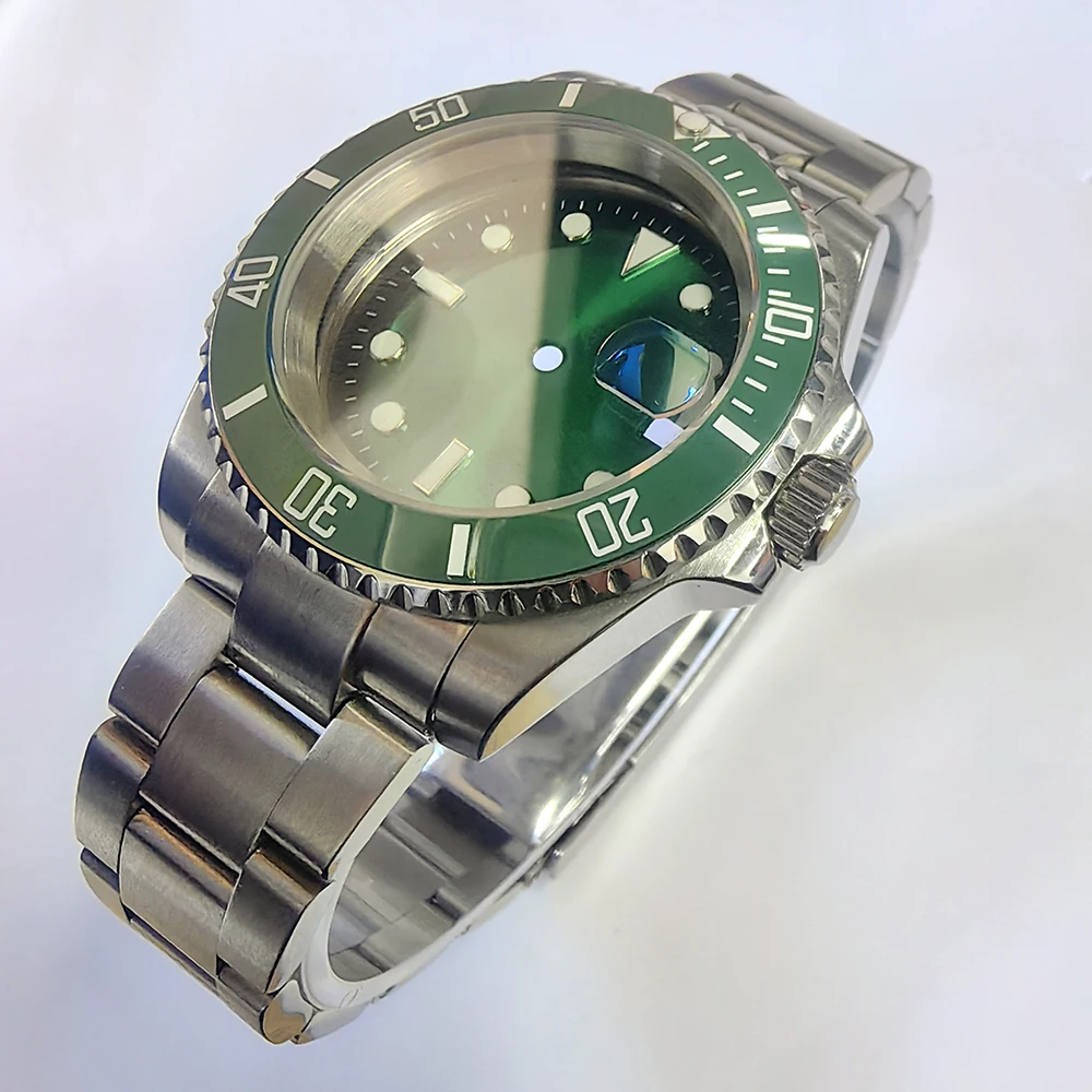 40MM シルバーケース、28.5MM ブルーイルミネーションダイヤルとベゼルストラップ、NH35/36 Miyota 8215 ムーブメントに適したサファイアガラス