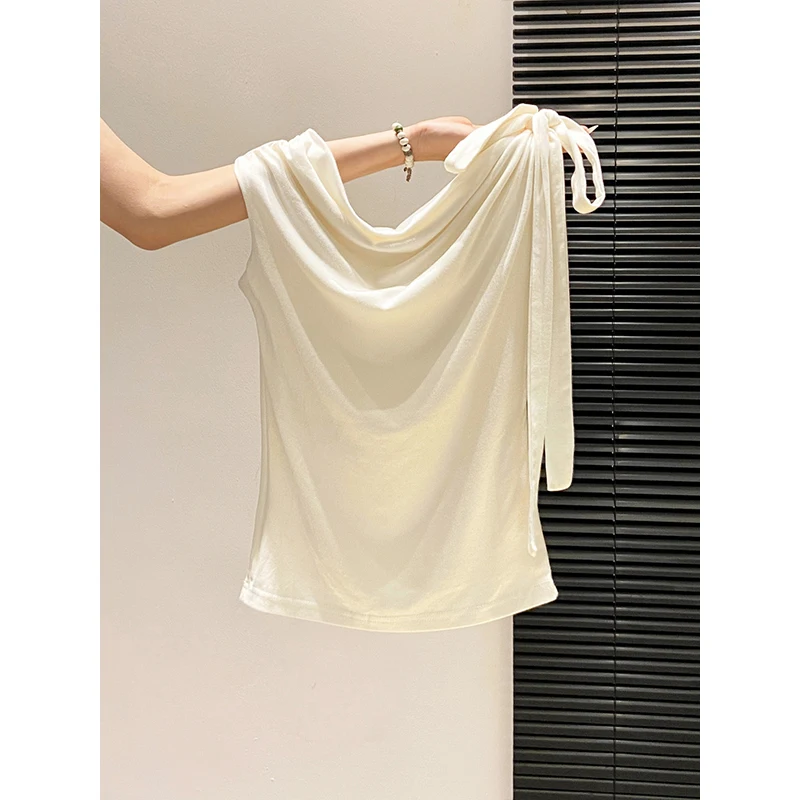 Women's Lace-up Sleeveless Vest,  New Design for the Summer of 2026, Featuring a Niche and Warm-fitting Top