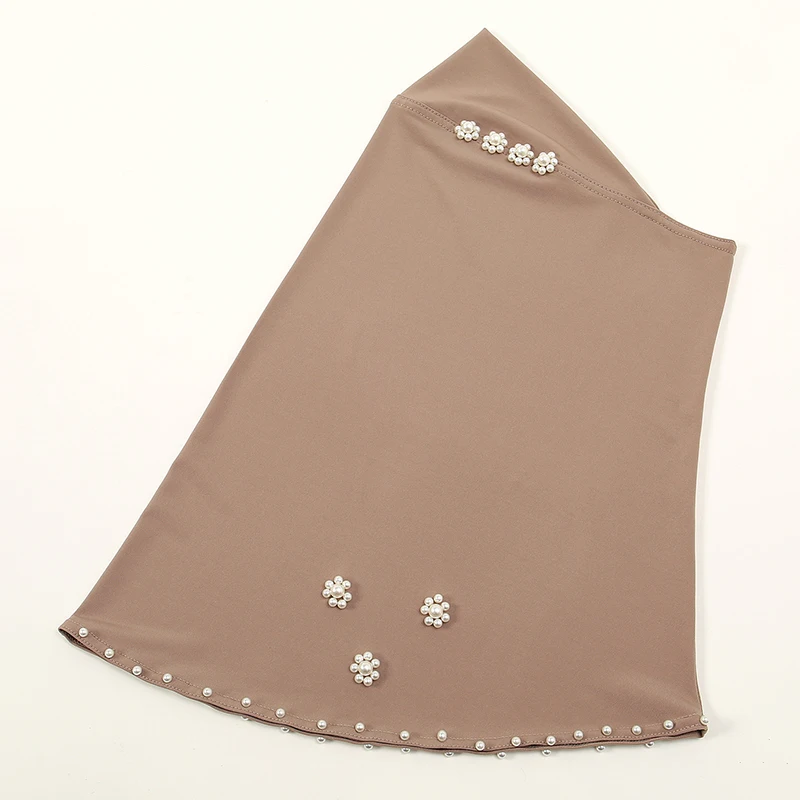 أنيقة المرأة مسلم الحجاب الفوري اللؤلؤ الأزهار ديكور الحجاب خيمار الصلبة غطاء الرقبة ارتداء اليومي ل عباية غطاء داخلي عمامة