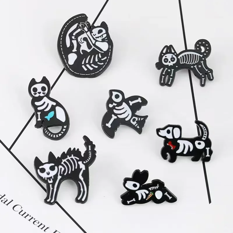 Primitive Skeleton Animal Dinosaur Gothic Enamel Pins Custom Horror Punk Brooches Leather Jewelry Gifts for Friends Wholesale