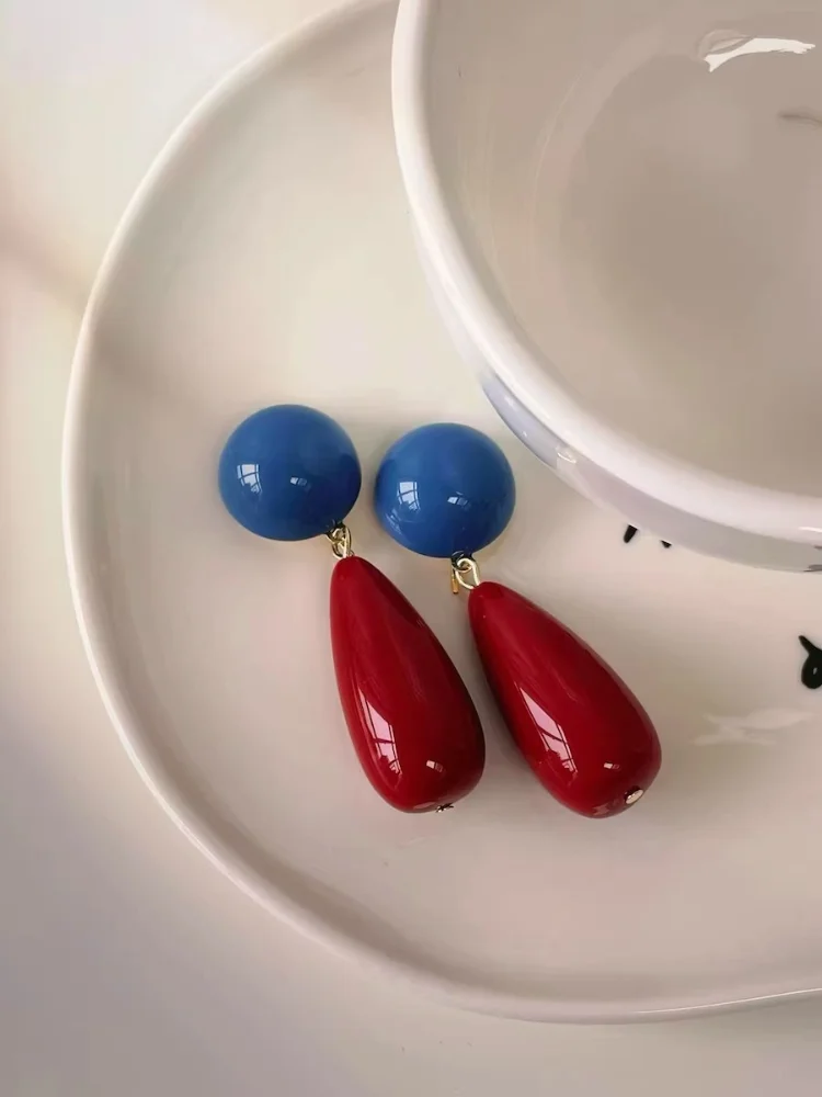 retro Hong Kong style big earrings exaggerated water drop studs, no ear piercings, ear clips resin round geometric design