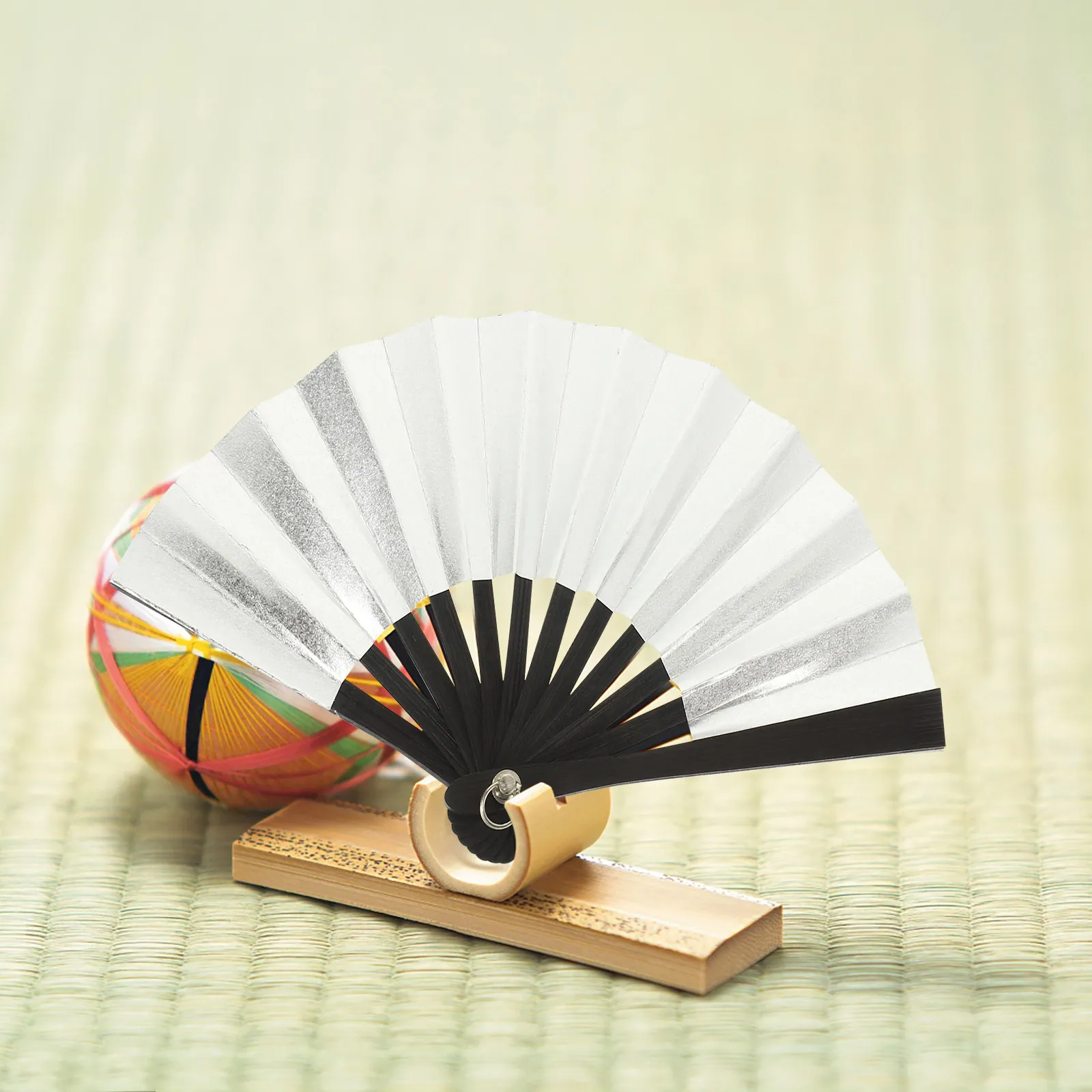 

Миниатюрный складной бумажный веер: стильный аксессуар из бамбуковой бумаги для кукольного домика, праздников, подарков на день рождения, фотосессий