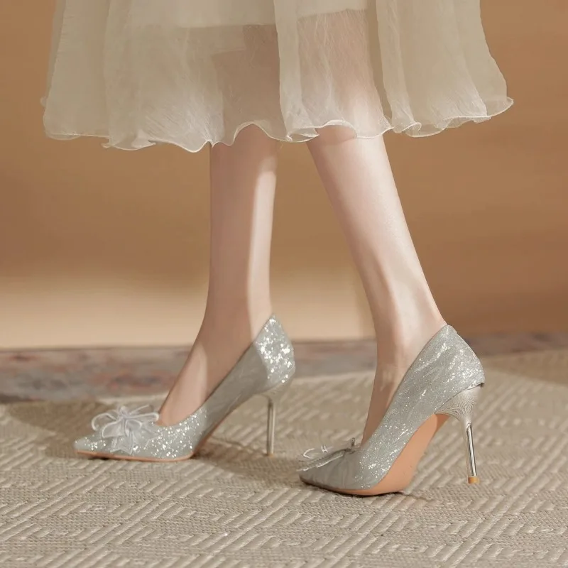 صيف جديد مدبب الترتر شبكة فراشة عقدة الانزلاق على مقاومة للاهتراء عالية الكعب للنساء أحذية النعال الحفلات