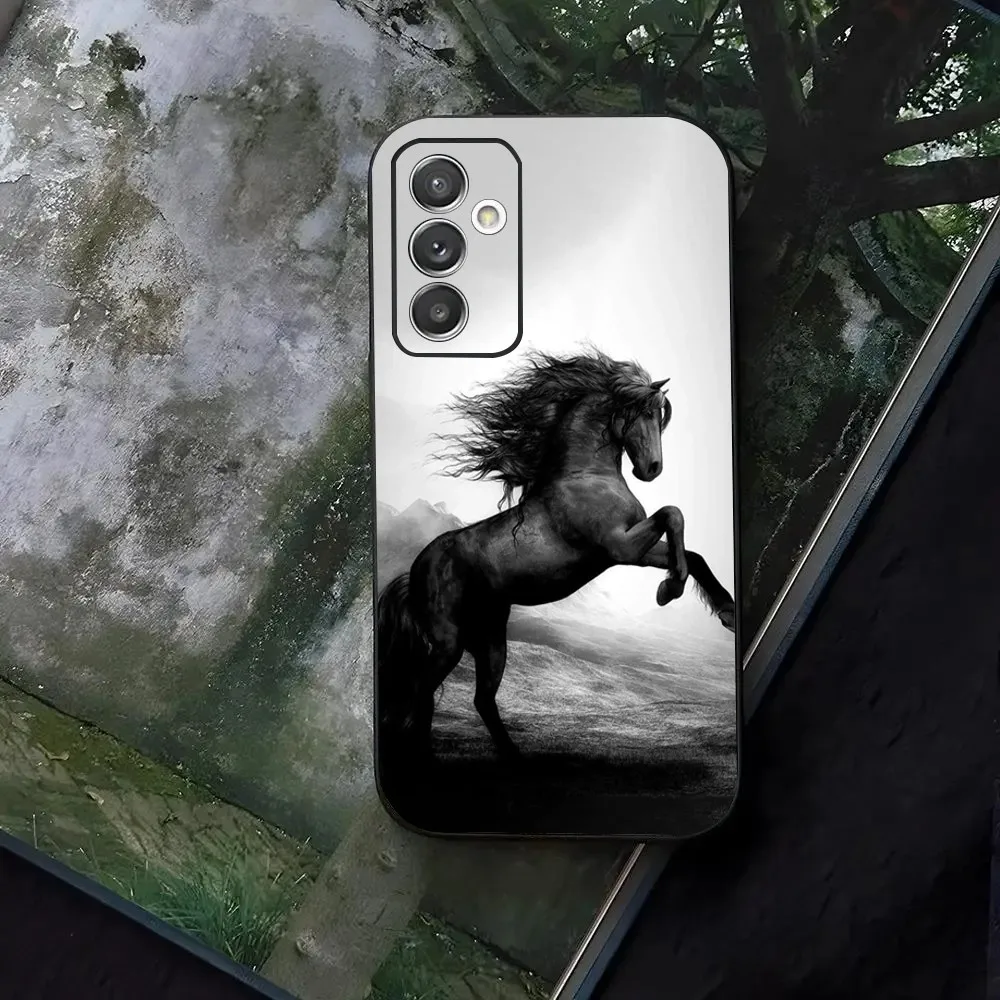 Horse Great Beauty Galloping Phone Case For Samsung Galaxy A13,A21s,A22,A31,A32,A52,A53,A71,A80,A91 Black Cover