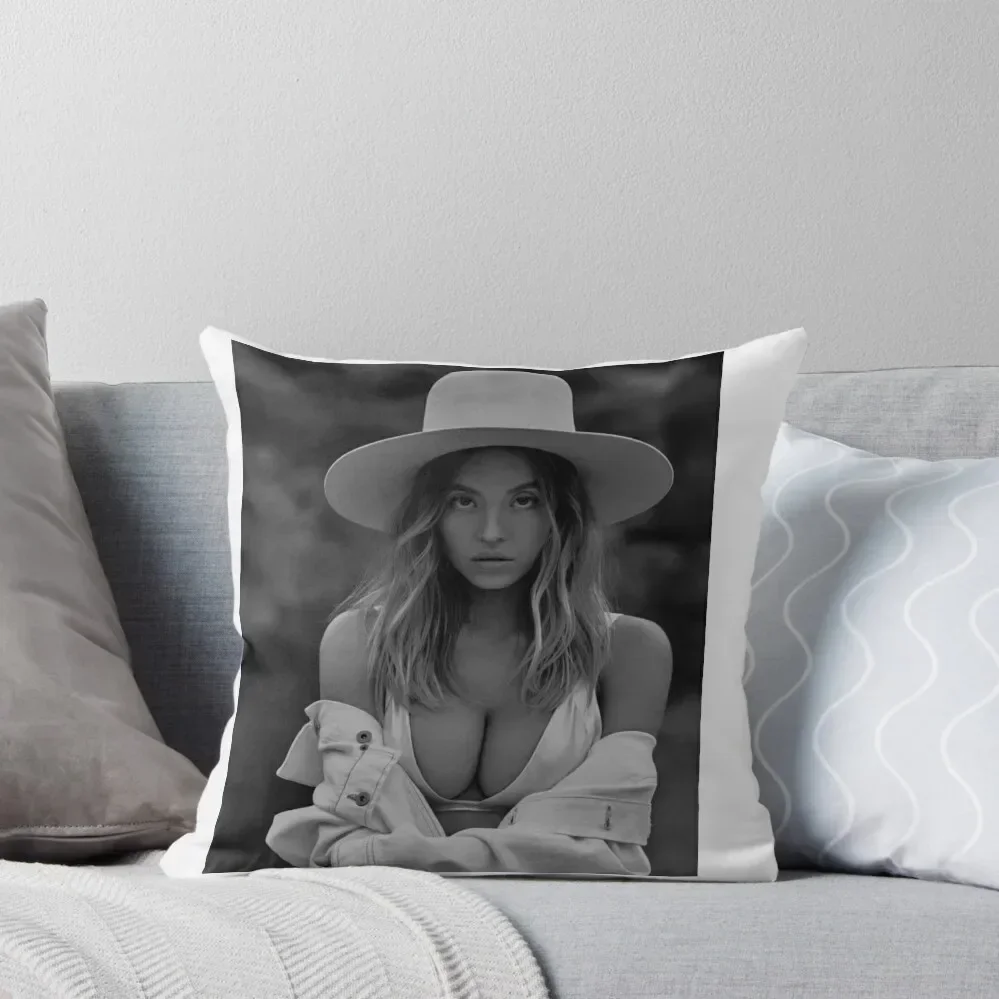 

sydney sweeney art Throw Pillow Luxury Pillow Cover Decorative Cushions For Living Room pillow