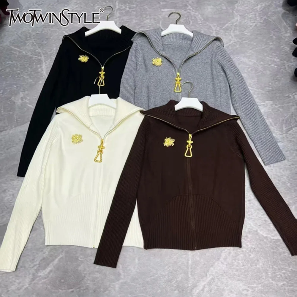 

TWOTWINSTYLE casual solid spliced zipper slimming jackets For women lapel long sleeve autumn chic commute coat female KJA554304