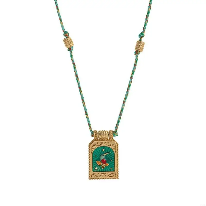 Women's Vintage Tarot Card Necklace Women's Fashion Tarot Card Necklace With Artistic Patterned Pendant for Parties