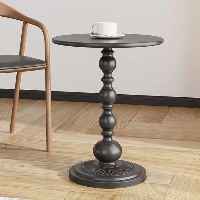 

Northern Europe Iron Crafts Retro Minimalist Living Room Side Table Coffee Table Design Side Table Round Table Light Luxury