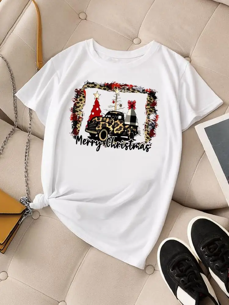 Akwarelowy Trend śliczna słodka koszulka z grafiką Wesołych Świąt dla kobiet z nadrukiem modna odzież nowy rok Top t-shirty z krótkim rękawem