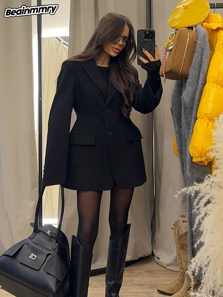 Woman Elegant Slim Fit Lapel Pocket Suit Jacket Fashion Solid Color Single Breasted Long Sleeved Jacket 2025 Chic Ladies Outwear