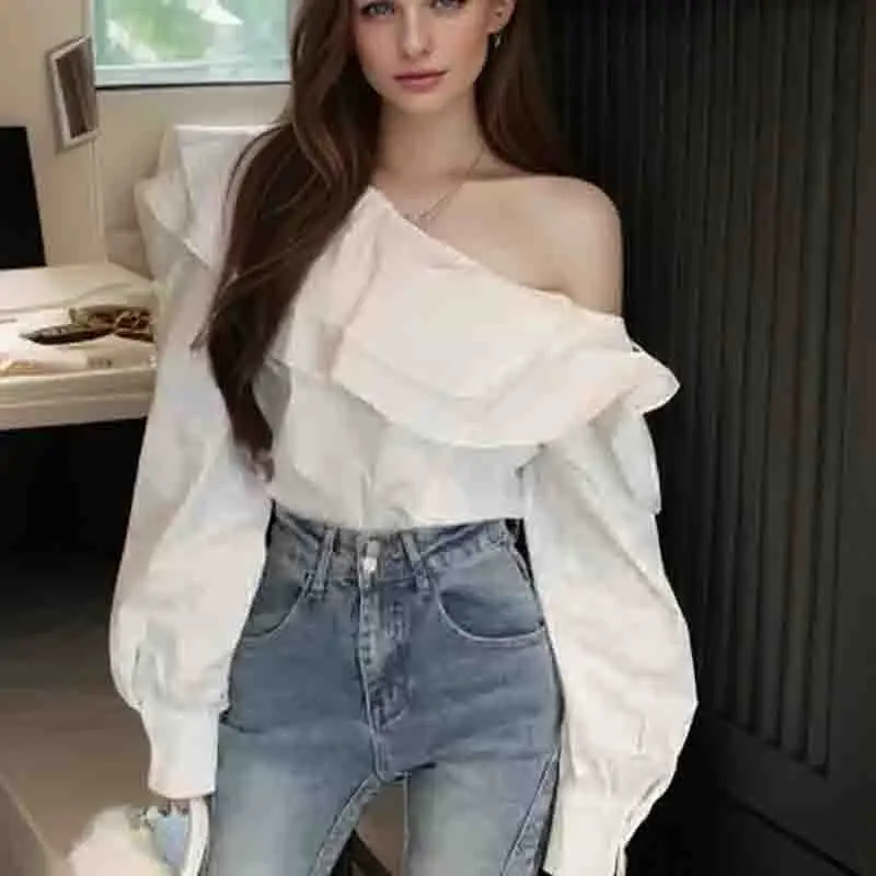 New Fashion Ruffles Off Shoulder Women Blouse Sexy White Long Sleeve Women\'s Shirts Office Lady Clothes Loose Women Tops 8395