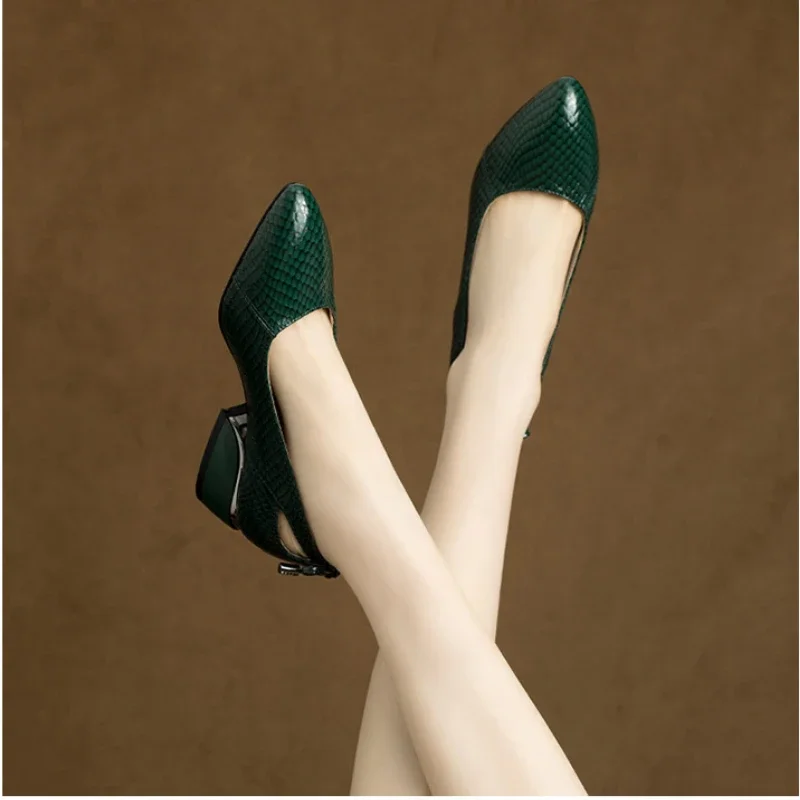 2024 New Soft Leather Shallow Mouth Single Shoes Women\'s Thick Heel Pointed Bow Low Heel Women\'s Shoes Versatile Scoop Shoes