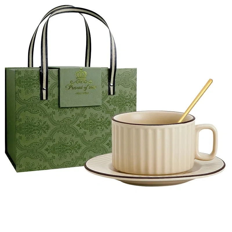 Conjunto de pires de xícara de café de cerâmica com colher Conjunto de xícara de chá criativa como presentes de aniversário Festival festas de inauguração