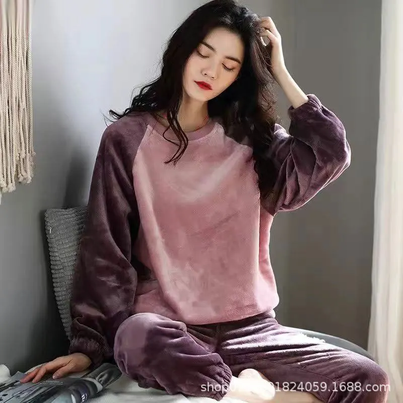 

PJs SetAdding velvet for simplicityWomen's warm winter pajamasFashionable home clothes, pajamasWomen's pajama set Cute