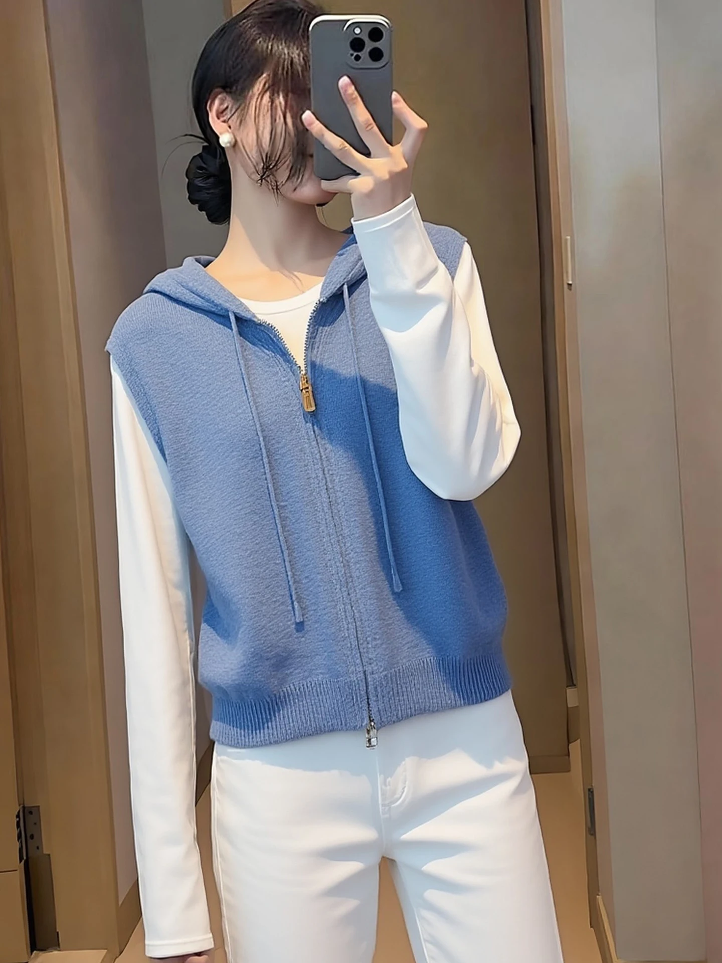 

Commuting Pure Color Hooded Top Reducing Age Sleeveless Vest Fashionable Versatile Vest Early Spring Women's Style