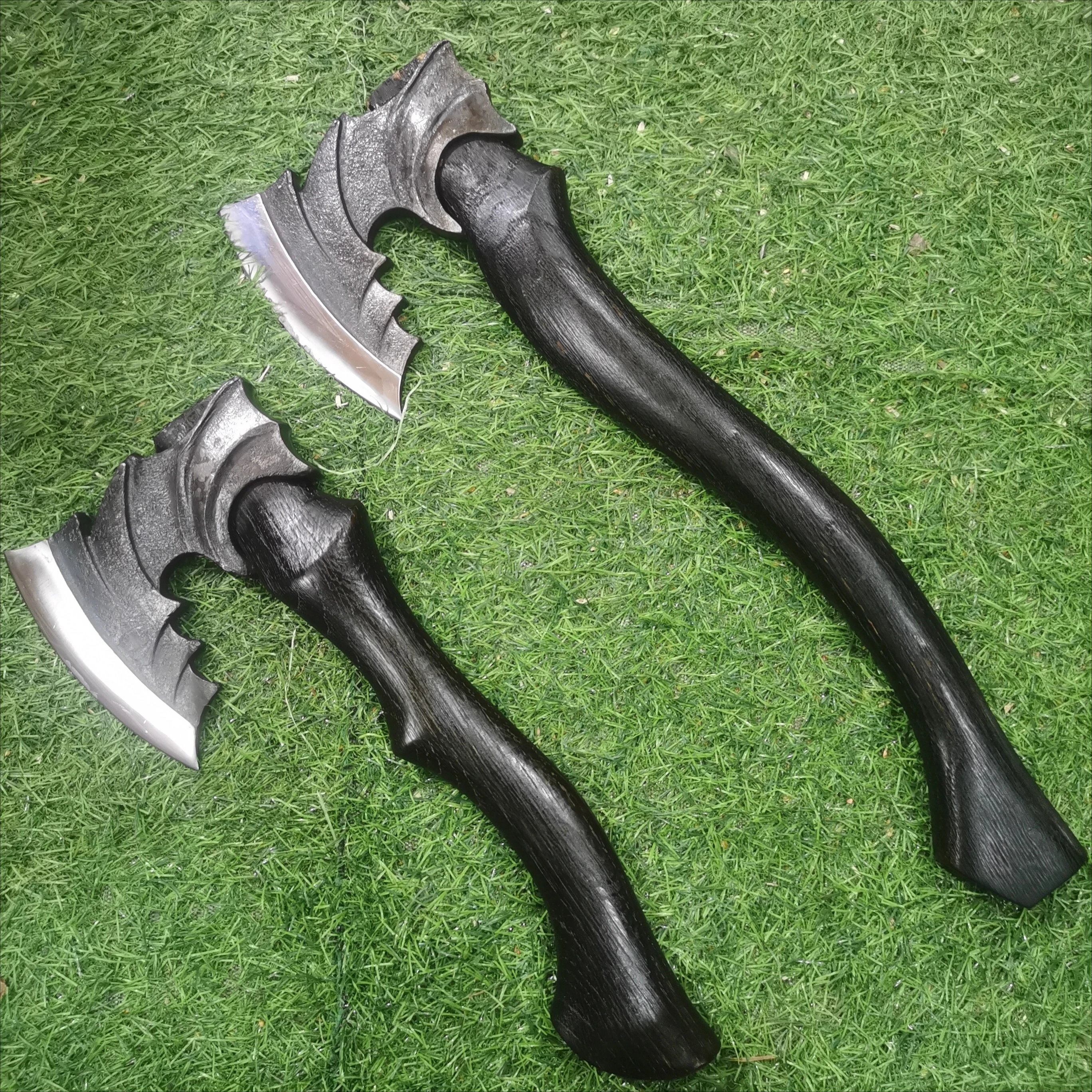 

EDC Carbonized Handle Dragon Spine T actical Axe Multi-functional Outdoor Self-defense Axe Convenient Camping Felling Tool