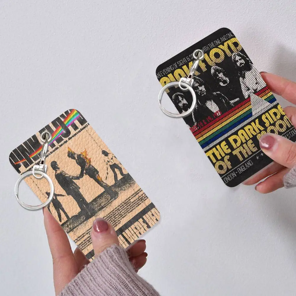 

Кожаный картхолдер Rock Band P-PinK F-Floyd с брелоком – надежный держатель для карт общественного транспорта