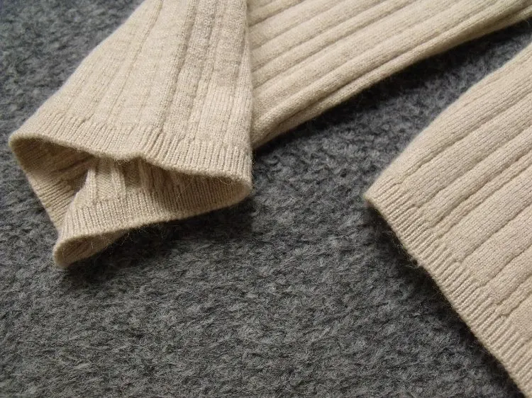 ソフトで伸縮性のある細針リブニットウェア スクエアカラー フェイクオープンカーディガン オールマッチ オルムサイズ オルトスイートスレ