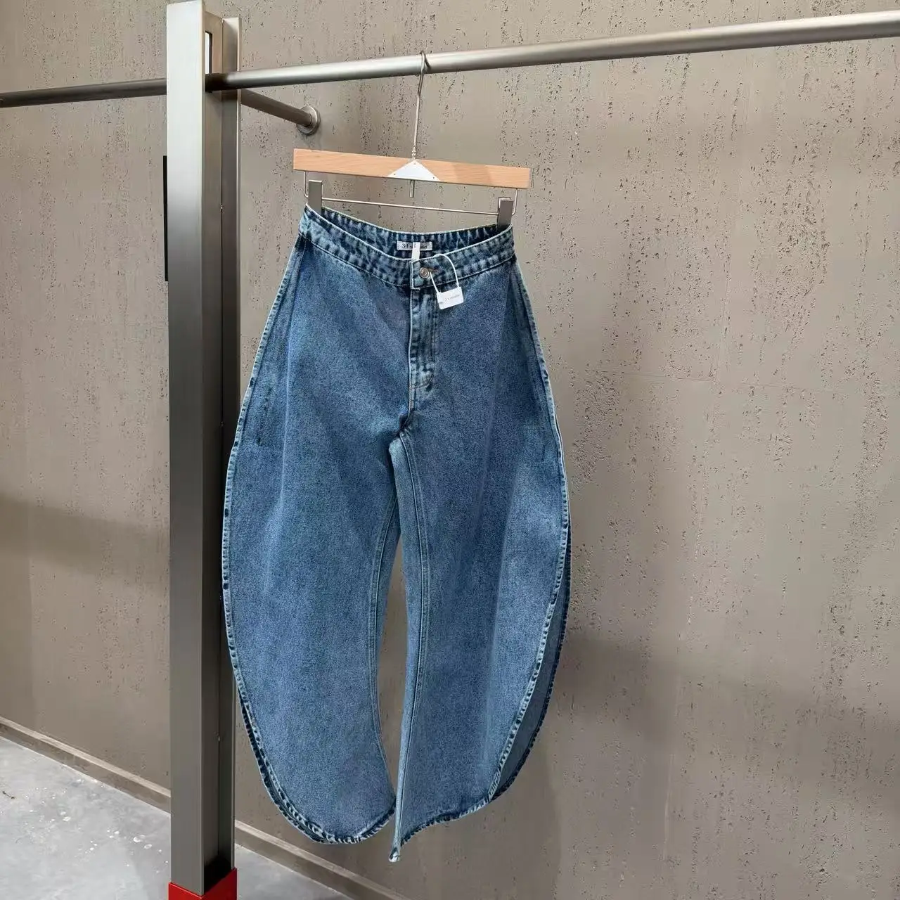 2026 New Model Round-neck Sleeveless Waist-cinching Puffy Top , Split Balloon Denim Pants,buy Separately - Image 2
