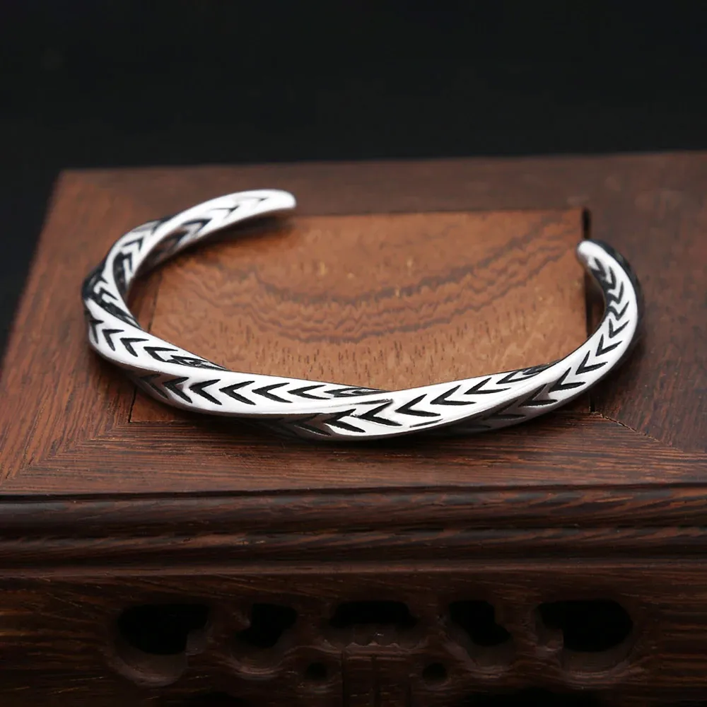 Fashion Classic Mobius Arrow Pattern Adjustable Open Bracelet For Men Women Stainless Steel Personality Simple Accessory Jewelry