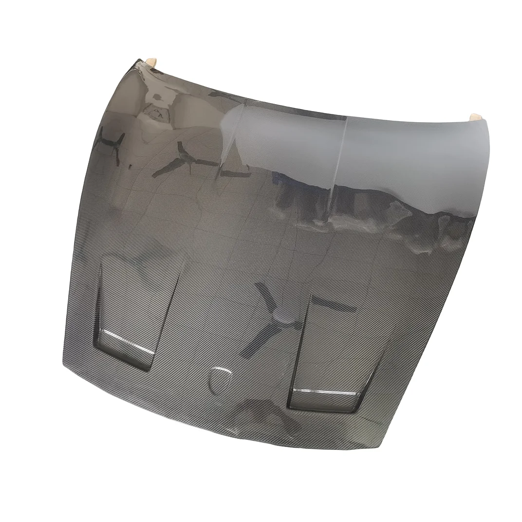 New Style Carbon Fiber Front Hood Bonnet Fit for Porsche Taycan 19-22 Engine Cover High Quality