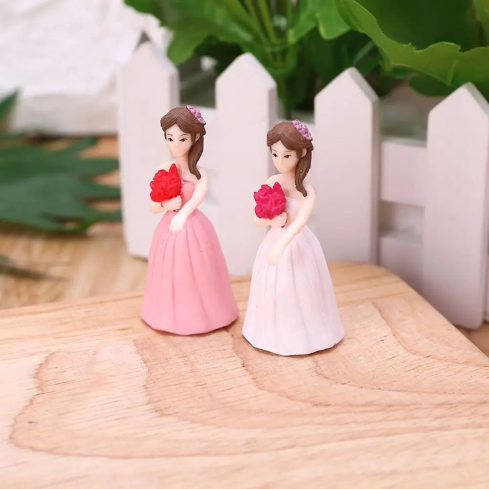 PVC Craft Proposing Boy Home Decoration Bonsai Marriage Lover Miniatures Couple Figurines Ornaments Wedding Doll