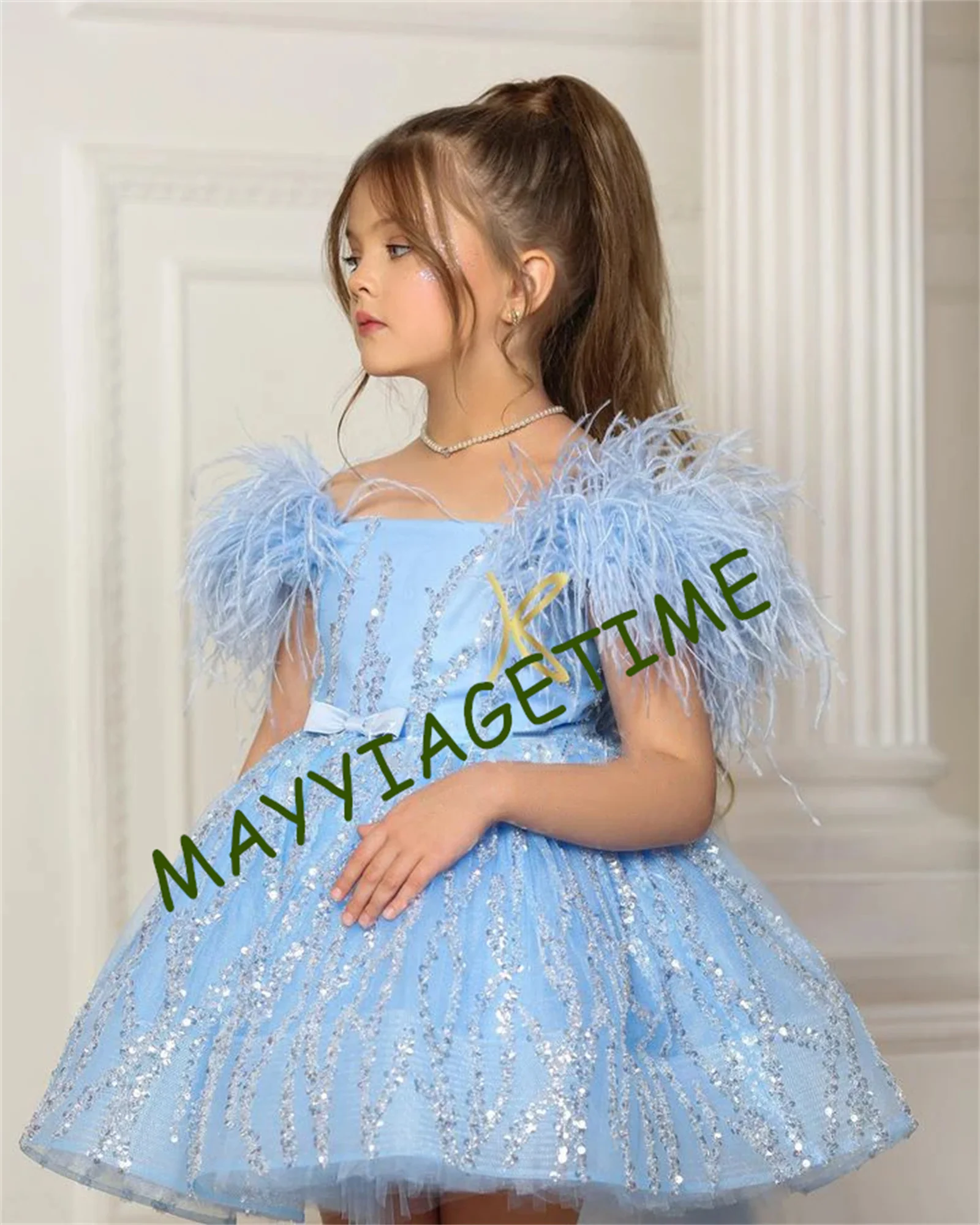 

Feather Girl Dresses Champagne Boat Neck Spark Flower Girl Dress Knee Length Girl Party Dress Kid Gown First Communion