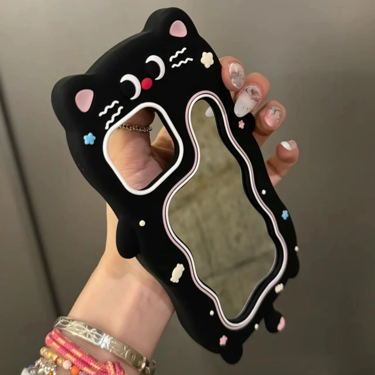 Three Dimensional Color Dot Black Cat mirror Suitable For iPhone 15 14 13 Pro Max Phone Case 12 11 Full Protective Case