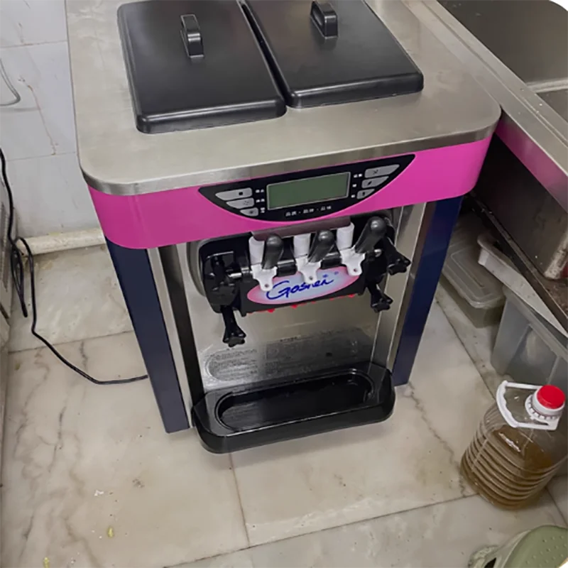 

3-фрагменная мини-машина для производства мягкого мороженого Цена/маленькая цена для приготовления мороженого