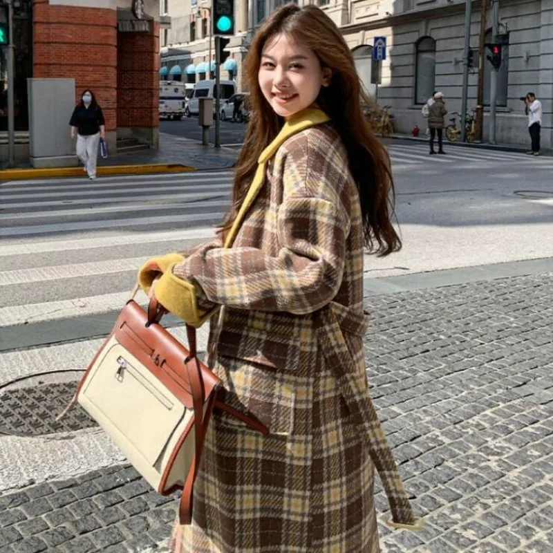 Temperament Plaid Patchwork Women Woolen Coat Winter Female High Sense Thicken Warm Outwear Long Below The Knee Fashion Outcoat