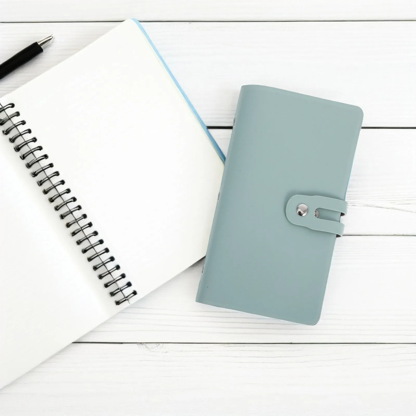 حافظة حامل بطاقات عمل أنيقة مع تصميم مدمج بسعة كبيرة للإدارة وحامل بطاقات متعدد سهل الحمل