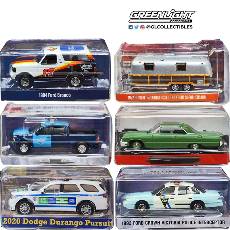 

Greenlight 1/64 Proportion Ford Crown Victoria Series Diecast Model Alloy Car Child Christmas Gift Model Ornaments