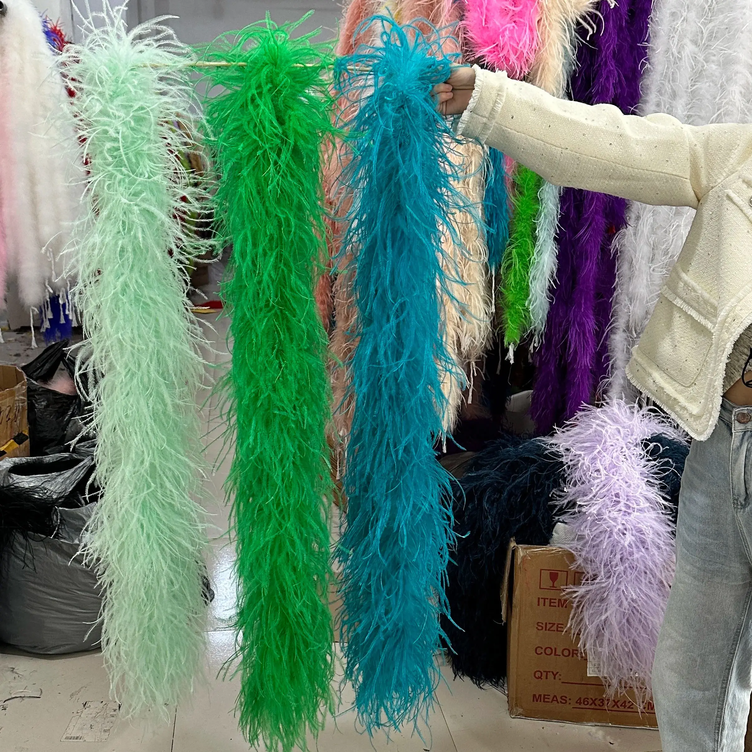 1 4 6 10 20ply 2Meter Ostrich Feather Boa Natural Feather boa for party shawl Craft Party Clothing Sewing Decoration boa feather