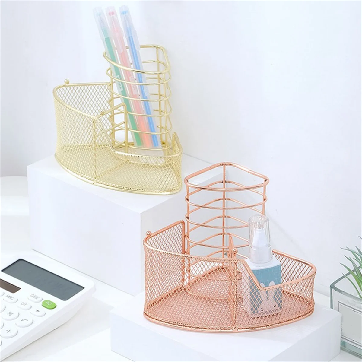 Exquisito portalápices de malla, soporte de almacenamiento de papelería de Metal en forma de triángulo, 3 compartimentos, soporte de almacenamiento de oficina de escritorio B