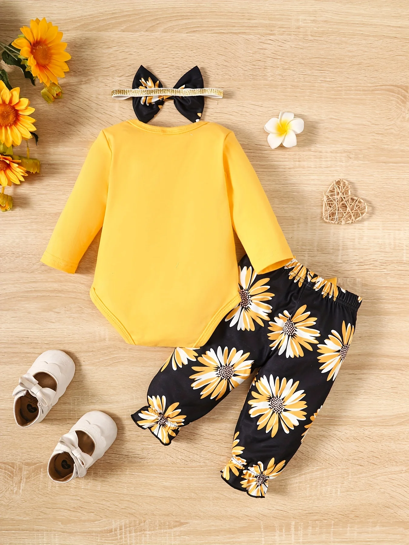 Baby and toddler daisy print letter long-sleeve romper and long pants set