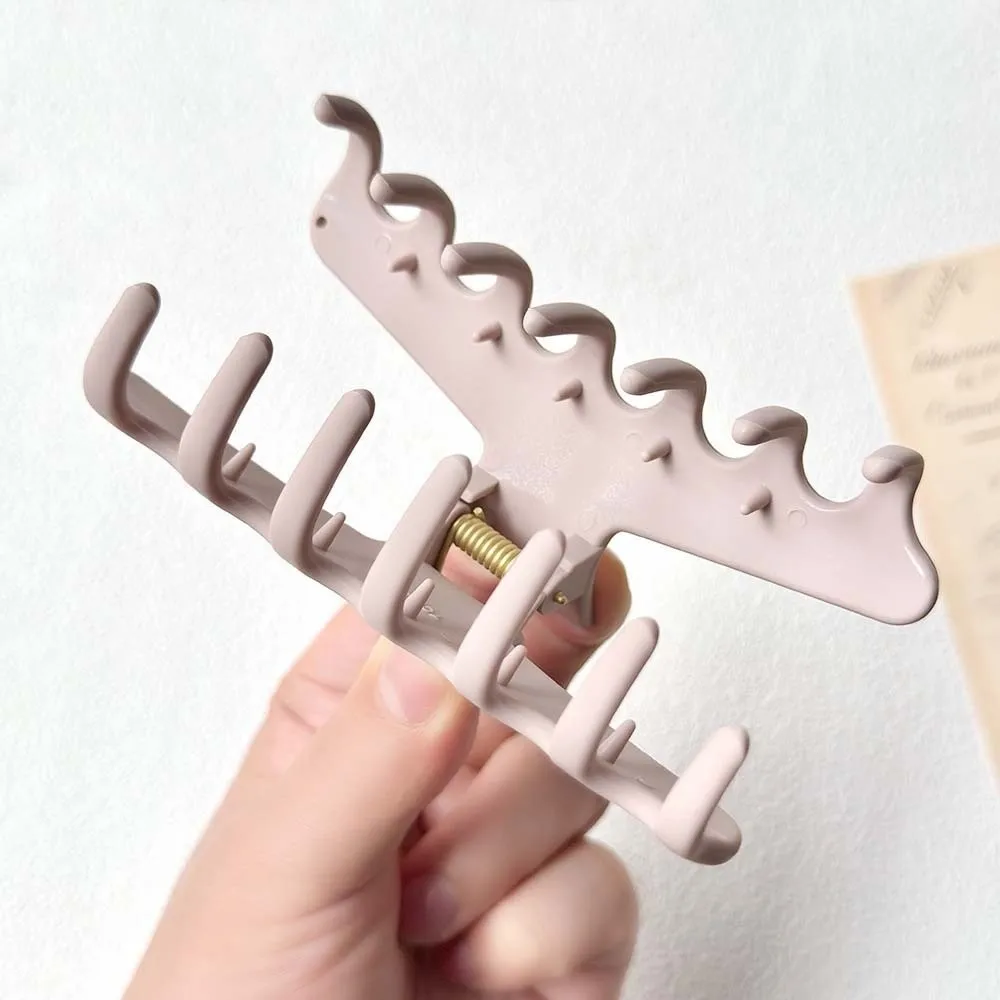 

Safe Silicone Shark Clip Square Korean Style Elastic Plastic Hair Claw Hairgrips Creative Straight Line Shaped Hair Claw Friends