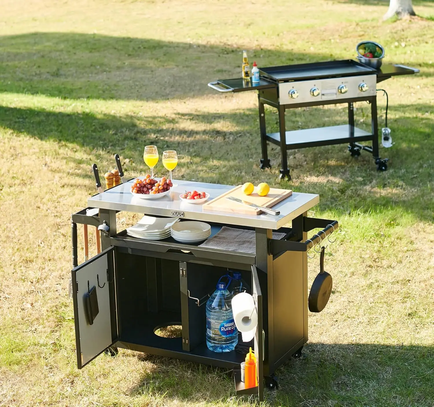 Penggulung dapur luar ruangan, kereta layanan BBQ dan Pulau dapur dengan tugas berat papan potong kayu dan penahan tangki propana 42 inci