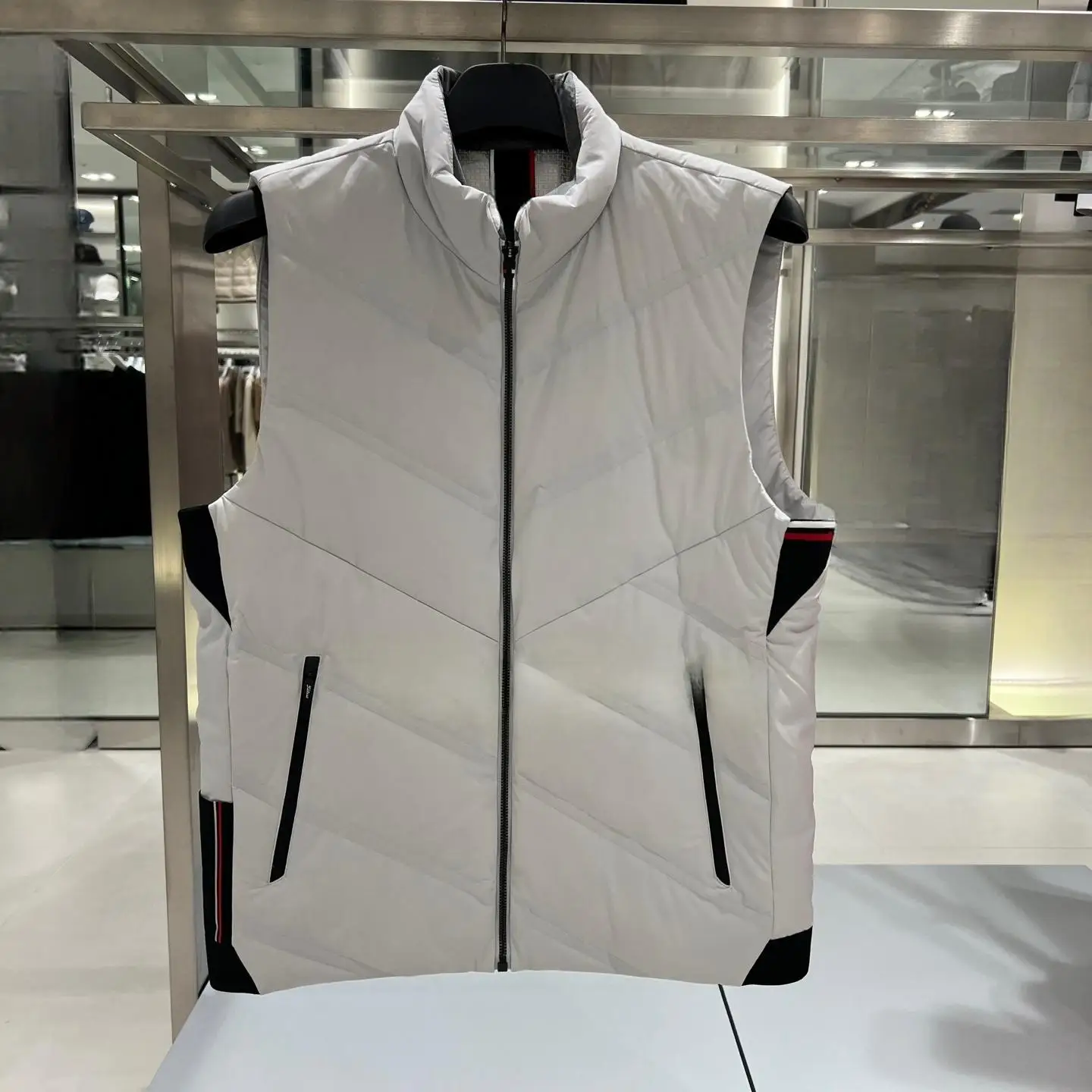 2026 New Autumn Winter Men Golf Down Vest Windproof Lightweight Warm Sleeveless Outdoor Golf Sports Waistcoat