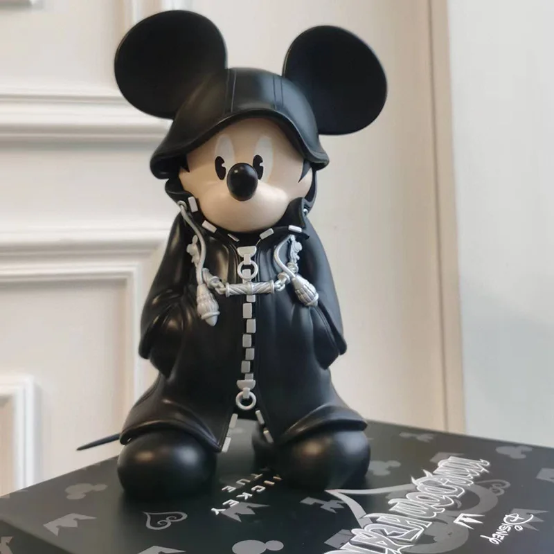 Action Mickey Mouse Figure light luxury Ornament Disney Mickey Kingdom Hearts Figurines Resin Collection Dolls Creative Model