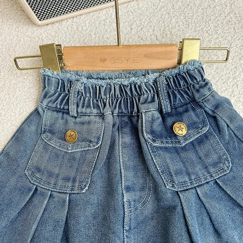 New girl's denim suit children's casual retro lapel long sleeved denim jacket+pleated skirt fashion Korean baby two-piece 8Y