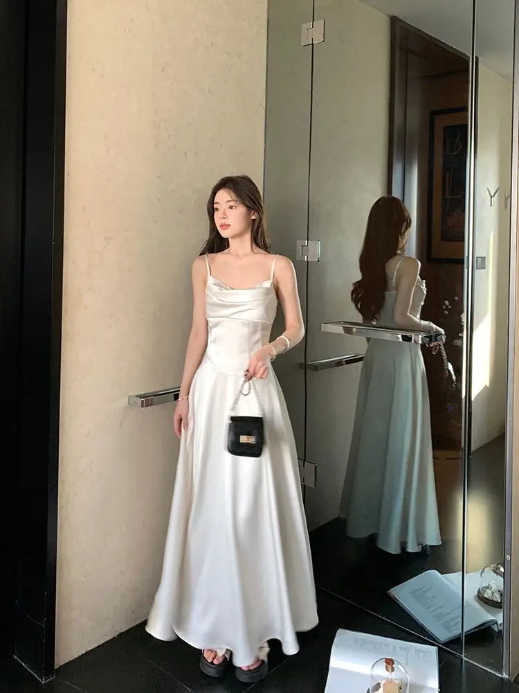 مزاجه الحمالة الصيف جديد الساتان سليم بلون فستان أنيق متعدد الاستخدامات